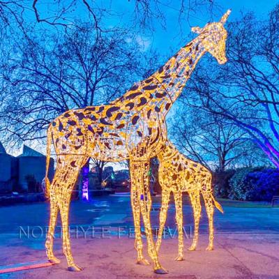 China Handmade 3D Giraffe Pattern Blood Horse Elephant Rhino Sculpture Animal Light For Holiday Decoration Christmas 2021 Festival for sale