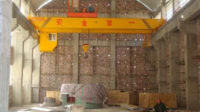 Cina Ponte sopraelevato Crane Lifting Equipment High Efficiency del magazzino industriale in vendita