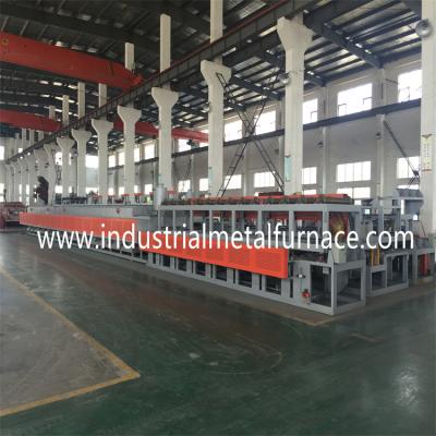 Cina 750kg/Hour gas continuo Mesh Belt Heat Treatment Furnace per dado di bullone dei fermi in vendita