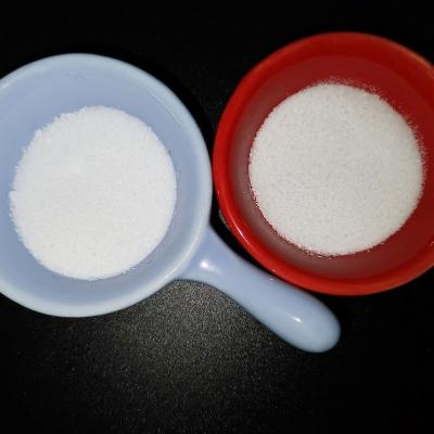 中国 Bright White 99.9% Purity Lithium Carbonate Powder Soluble In Water 25kg/bag Boiling Point 1342.C 販売のため