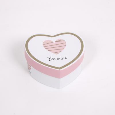 China Wholesale Shihao S115 Handmade Heart Shaped Gift Box Art Paper Box Small Packaging for sale