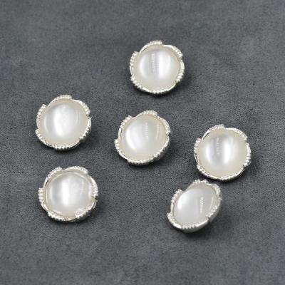 China Other Factory Wholesale Ditch Coat Sweater Button Pearl Button for sale