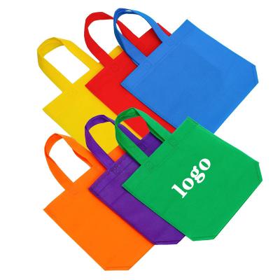 China Custom Design Eco-friendly Reusable Wholesale Creative Grocery Colored Recyclable Recyclable Nonwoven Packaging Bag Logo for sale