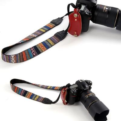 China ART Wholesale Retro Comfortable and Durable Folk Custom Nostalgia Flight Camera Shoulder and Neck Strap Comfortable Widened SLR Camera Strap for sale