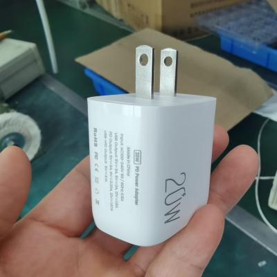 China Newest Mobile Phone USB A+C Charger Wall 20W Charger For Mobile Phone Tablet for sale