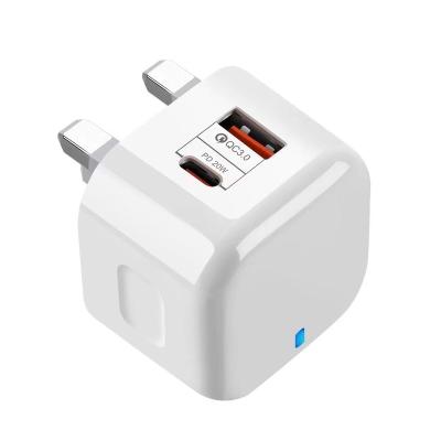 China Hot Selling 20W UK Outlet Amazon Factory Price Private Mold 20W Plug Palladium Charger USB A+C Fixed Fast Charger for sale