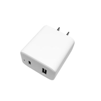 China Mobile Phone 20W PD Charger White Color USA Plug In 18w USB-C Power Adapter PD 20w Charger for sale