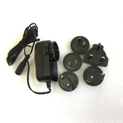 China Professional New Listing China Manufacturer High End Travel Power Adapter Rechargeable Power Adapter 8*6*5 for sale