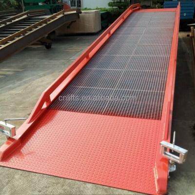 China Hotels Hydraulic Dock Ramp Upload Container for sale