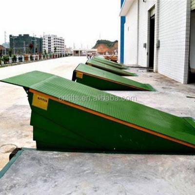 China warehouse loading dock leveler/dock ramp leveler 2000x2000mm for sale