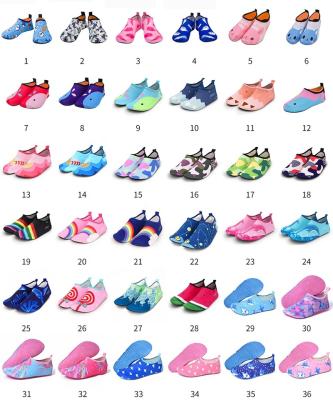 China Logo Barefoot Dinosaur Pool Aqua Summer Quick Dry Beach Water Shoes Anti Slip Baby Kids Children Cartoon Bath Water Shoes for sale