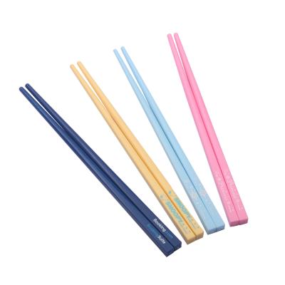 China Viable Wholesale Customized Plastic Chopsticks Food Grade Chopsticks Cutlery for sale