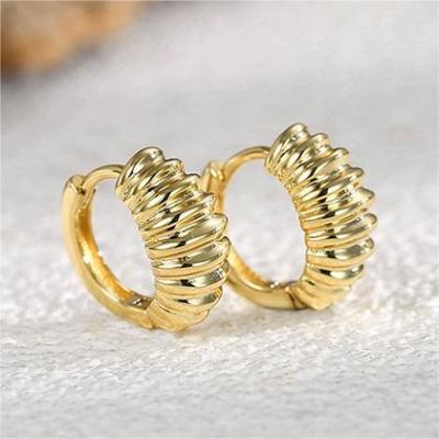 China Real Gold Plating Hoop Hoop Bag Hoop Brass Copper Tarnish Brass Hoop Earrings FASHIONABLE Vintage KMLB1026 Wire Free Crescent Geometric Earrings for sale