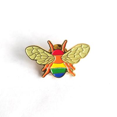 China Global Bee Metal Lapel Pins Customized Design Wholesale Honey Bee Souvenir Lapel Pin for sale