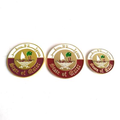 China Global Arm Qatar Brooch China Factory Qatar National Day Lapel Pin Gift Coat for sale