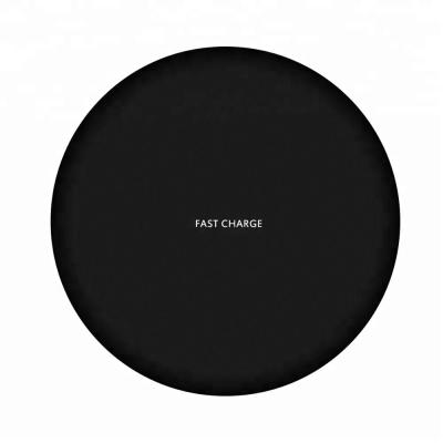 China Portable 10W Cell Phone Fast Charging Base With OEM Rubberized Hot Sales Coating Qi Wireless Charger Pads For Samsung Galaxy/iPhone for sale