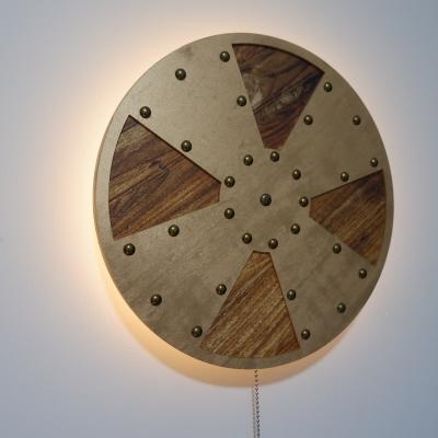 China Modern Round Wooden Medieval Home Decoration Wall Light Shield Battery Operated Wall Lamp for sale