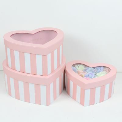 China Handmade Wholesale Heart Shaped Flower Gift Box Clear PVC Window Paper Box With Striped Pattern Printed for sale