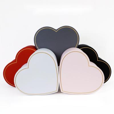 China Handmade Wholesale Silk Smooth Finish Heart Shaped Cardboard Box Flower Gift Paper Box for sale