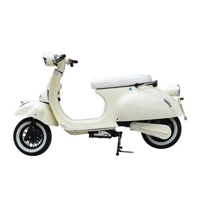 China Classic ABS PLASTIC Retro E Scooter For Adults Big Power Electric Motorcycle for sale