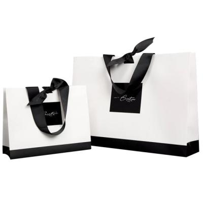 China China Recyclable Customized Gift Bag And Gift Box Supplier Luxury Personalized Gift Bag With Ribbon for sale