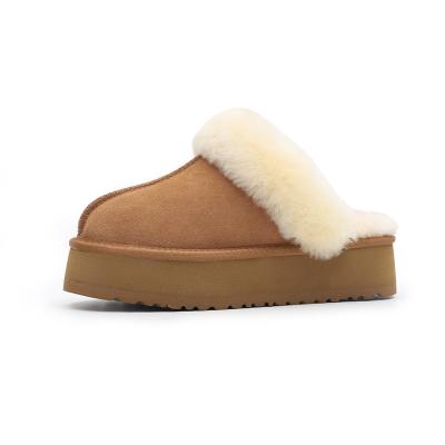 China Factory Custom Cowhide Height-Increasing Women'S Outdoor Thick-Soled Slippers for winter wear for sale