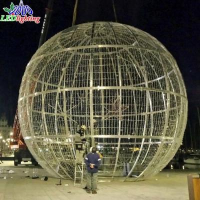 China Commercial Luxury Outdoor Use 4m Giant 5m Christmas Pattern LED Lighting 3D Christmas Ball for sale