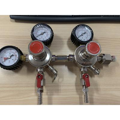 China Adjust Dual System 2 Stage CO2 Pressure Regulator for Draft Beer Regulators and Kombucha Set Ups for sale