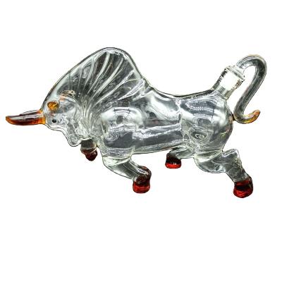 China Professional Manufacturer Custom Design Eco-friendly Recyclable Low Price Animal Shaped Glass Cow Shaped Wine Bottle for sale