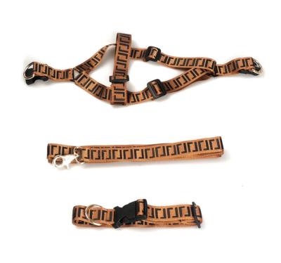 China Classic High End Custom Logo Dog Harness Collar Traction Rope Set Simple Design Luxury Brand Style DETACHED for sale