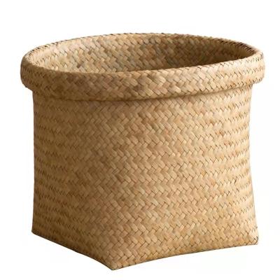 China New Arrival Sustainable Home Decorate Creative Rattan Basket Office Place Sundries Boxed Storage Basket for sale