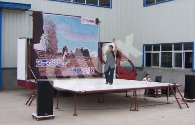 China Impermeabilice curvado haciendo publicidad de la pantalla LED de encargo, alto brillo 5000cd/m2 en venta