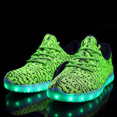 China 2020 Indoor Cheapest And High Quality Running Shoes Led Lightweight Sport Shoes for sale