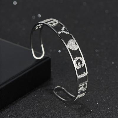 China New Trendy Trendy Women's Diamond Bangle Stainless Steel Custom 18K Gold Name Bracelets Bangles for sale