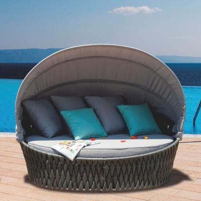 China Eco-friendly Tophine Furniture Metal Cushion Outdoor Wicker Woven Rattan Poolside Folding Bed for sale