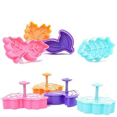 China Customized Sustainable Plunger Design Plastic Cookie Cutter High Quality Multi-shape for sale