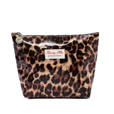 China Fashion Wholesale Fashion Bags Ladies Leopard Handbags Cosmetic Bag Purse Women Purse Wallet for sale