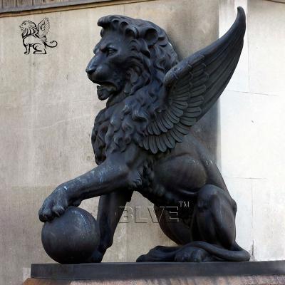 China Bronze Winged Lion Statue Brass Big Animal Sculpture Metal Antique Large Size Outdoor Garden Park Decorative for sale