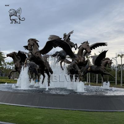 China Bronze Horses Fountain Outdoor Horse Sculpture Water Fountain Modern Large Size Garden Decoration for sale