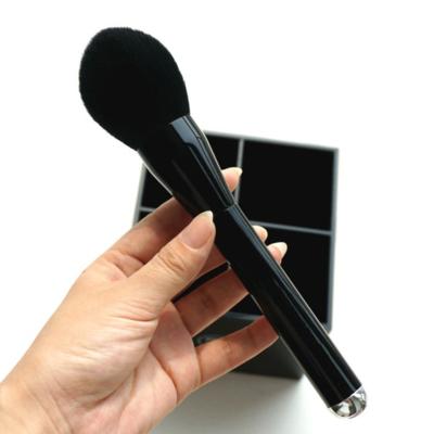 China Beautity Wooden Single Handle Powder Brush Loosen Powder Concealer Makeup Sweep High Quality Professional Beauty Tool for sale