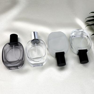 China Beautiful Design 30ml Cosmetic High Quality Luxury Thickened Essential Oil Glass Perfume Bottle for sale