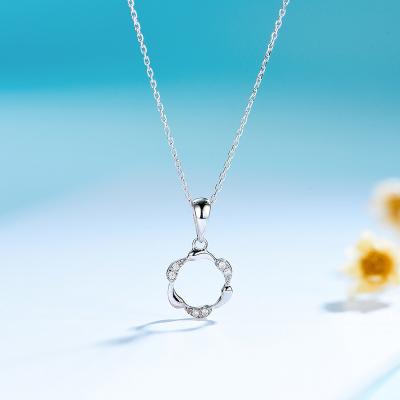 China TRENDY Custom Made Solid 10k White Gold Natrual Diamonds Shape Floral Six-Pointed Star Jewelry 2021 Pendant Necklace For Women With Chain for sale