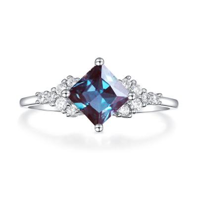 China Romantic Natural Alexandrite Gemstone Ring For Women Solid 925 Sterling Silver Ring Lab Developed Princess Cut Stone For Engagement Ring for sale