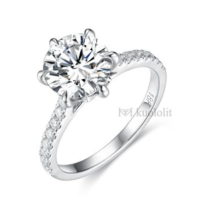 China KUOLOLIT CLASSIQUE 14k yellow and white gold moissanite rings dropshipping 8mm moissanite and side lab developed diamond ring for sale