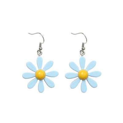 China Simple earrings daisy temperament ear jewelry forest flowers beautiful girl earrings silver cool heart earrings for sale