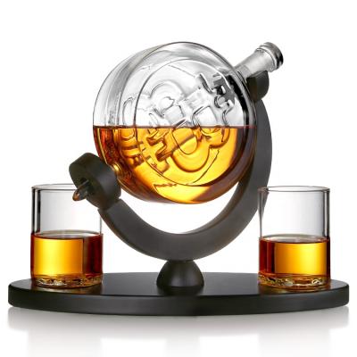 China New Arrival Viable Hot Ideas Amazon Gifts Christmas Whiskey Glass Decanter BTC Bitcoin And 2 Liquor Glasses for sale