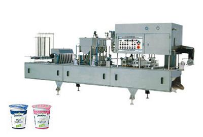 China High Speed Milk Cup Filling And Sealing Packaging Machine 5000BPH Beverage Production Line for sale