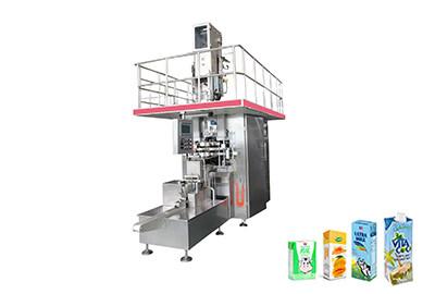 China Milk and Juice Aseptic Carton Beverage Packaging Machine 500ml-1000ml for sale