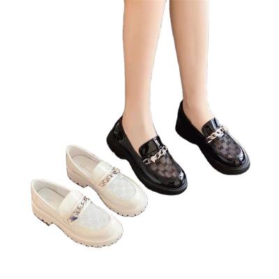 China 2022 New Style Fashion Women Waterproof Shoes Low Heel Leather Casual Shoes For Lady for sale