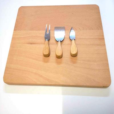 China Sustainable High Quality Wooden Chopper Acacia Wood Cutting Board with Cheese Knife Set for sale